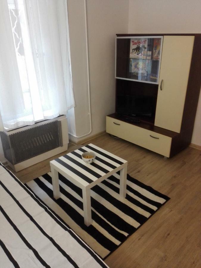 Minion & Snoopy Apartman Budapest Exterior photo