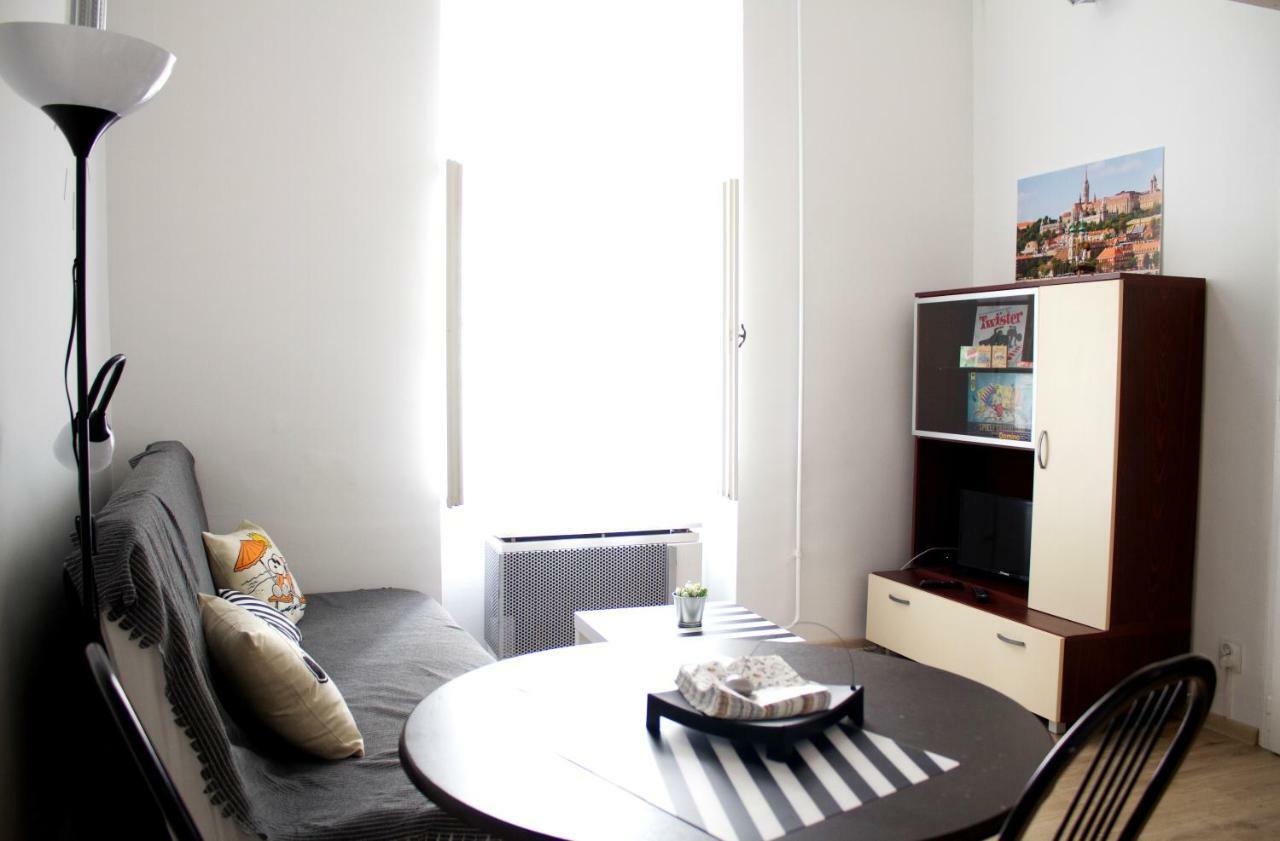 Minion & Snoopy Apartman Budapest Exterior photo